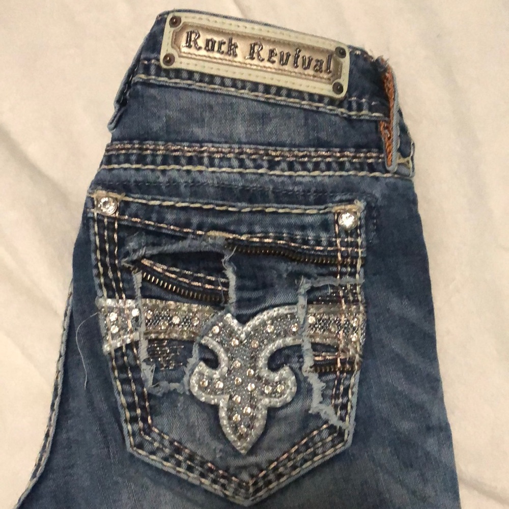 28 short skinny Rock Revival